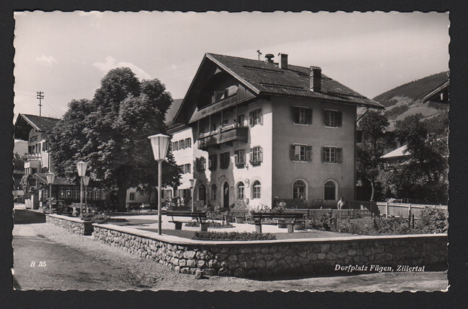 Fügen Dorfplatz