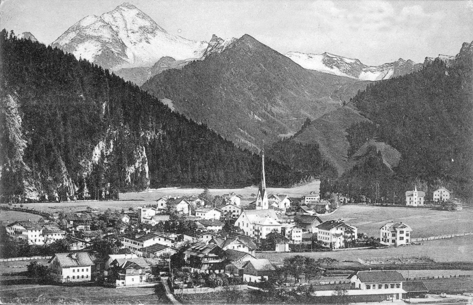 Mayrhofen Gesamtansicht
