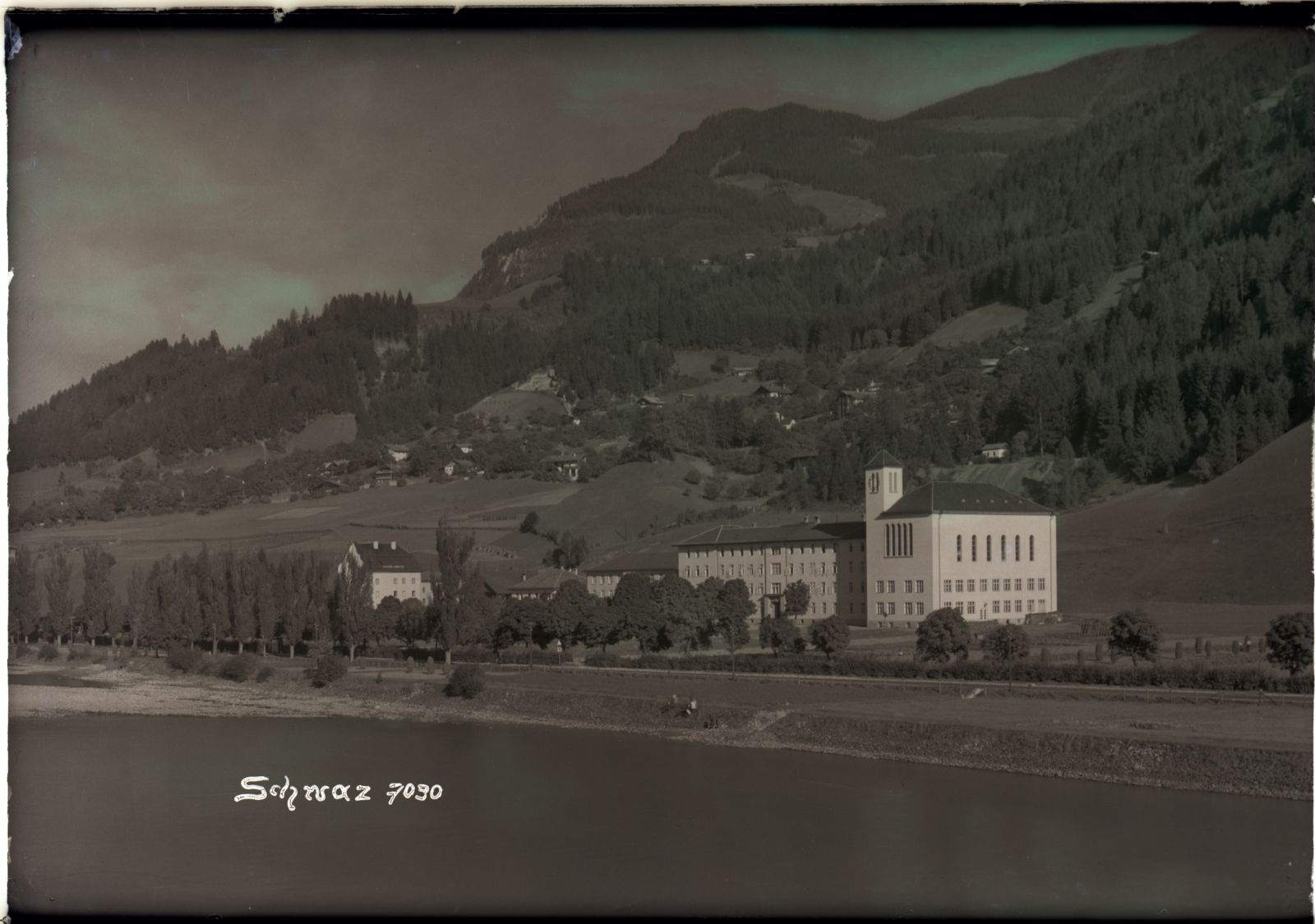 Schwaz, Paulinum