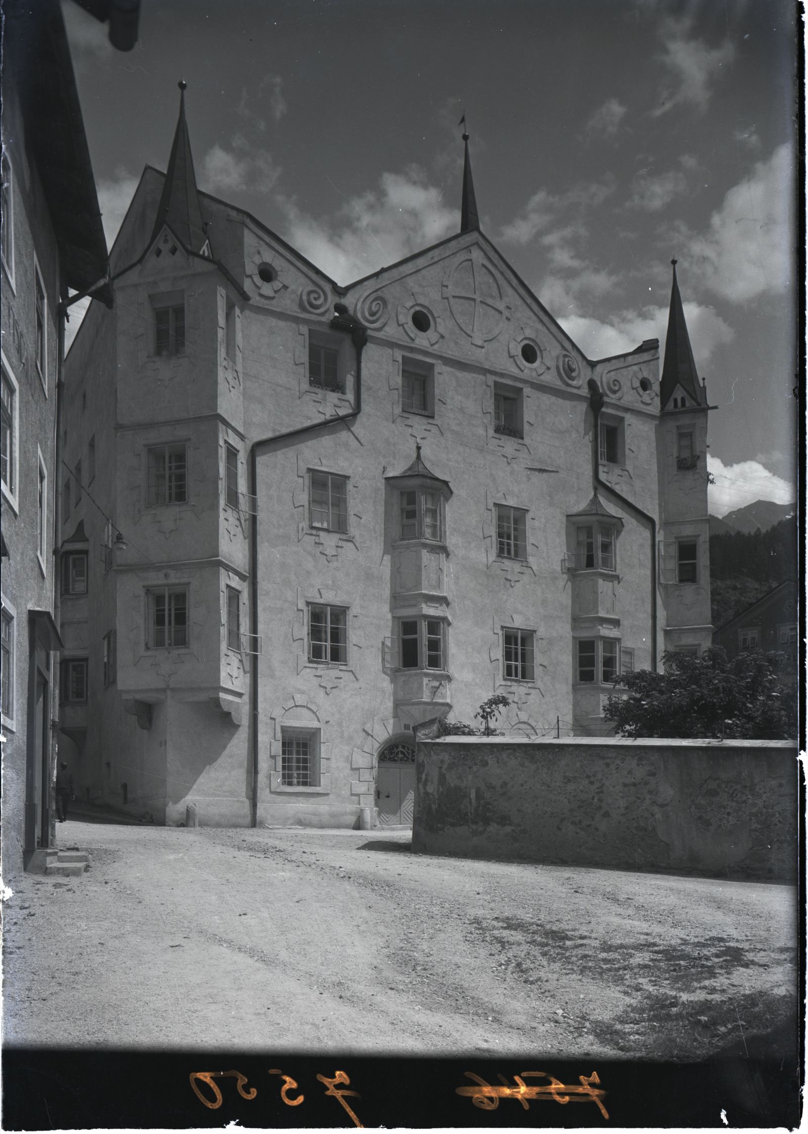 Schwaz, Fuggerhaus (Schwesternhaus)