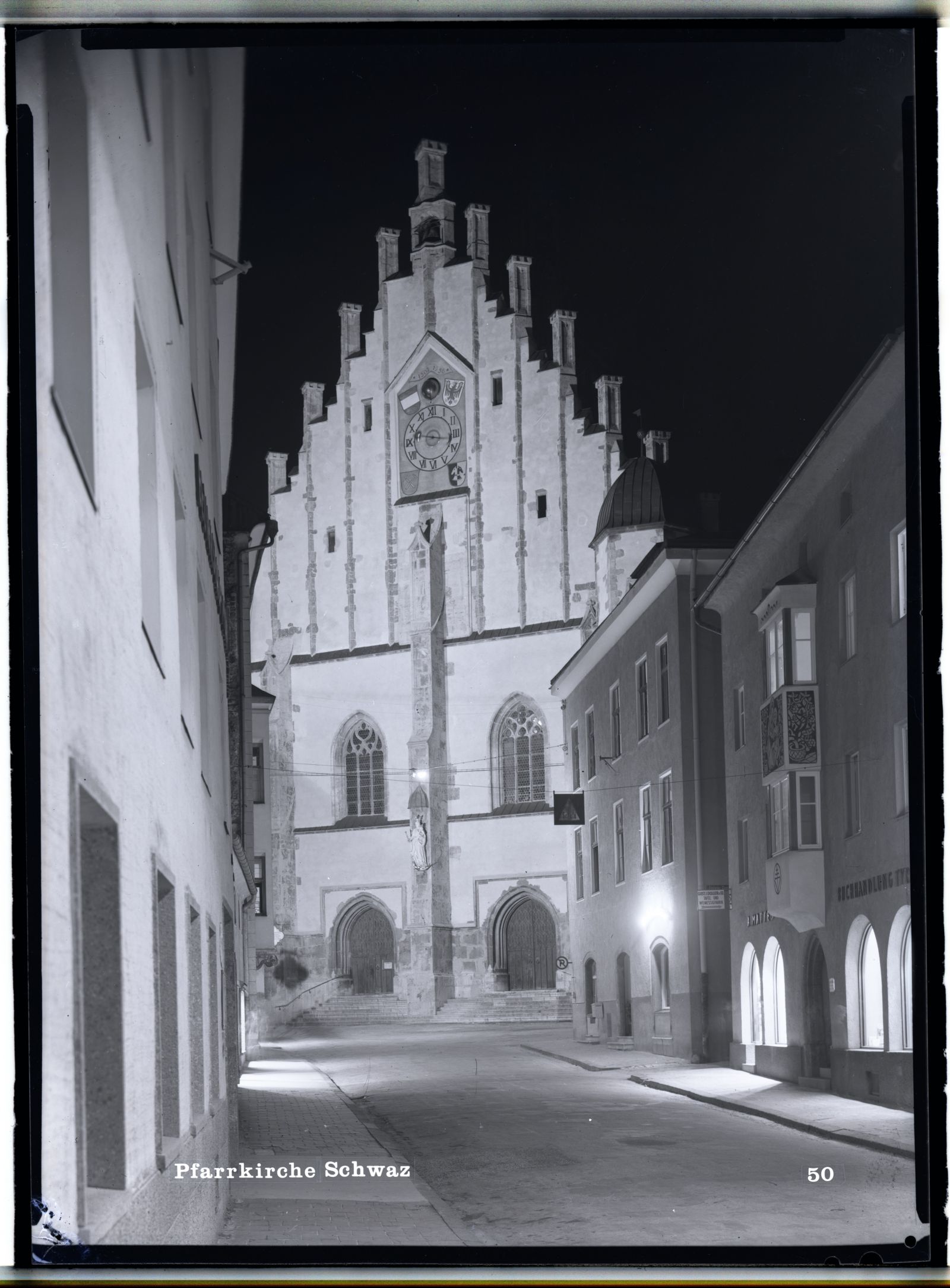 Schwaz, Pfarrkirche, Nacht