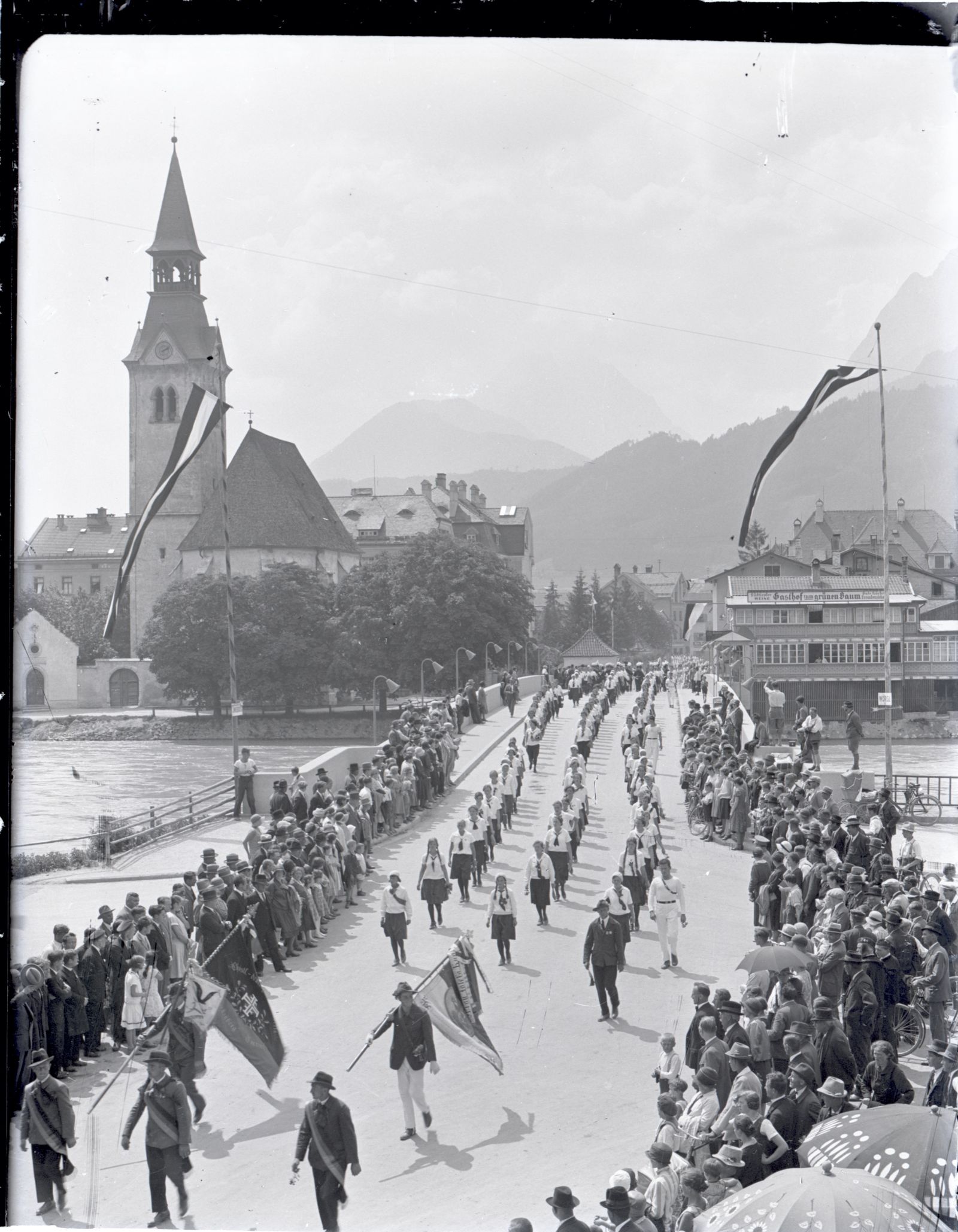 Steinbrücke, Einweihung