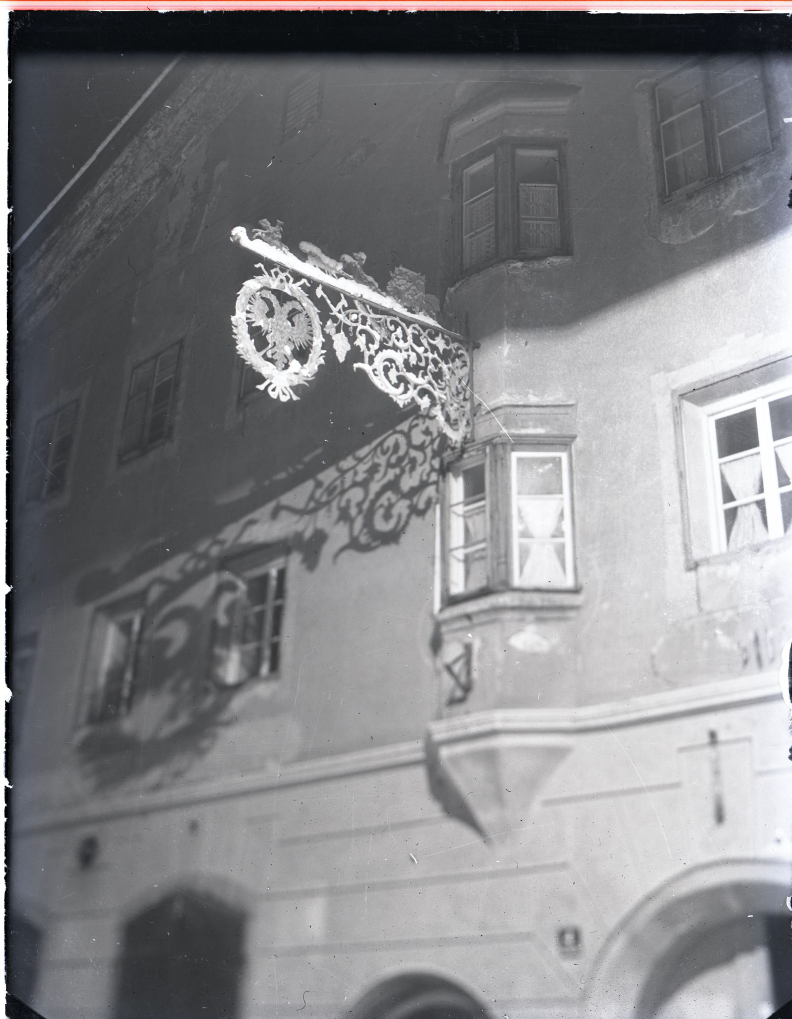 Gasthausschild “Zum goldenen Adler”, Franz-Josef-Straße 4