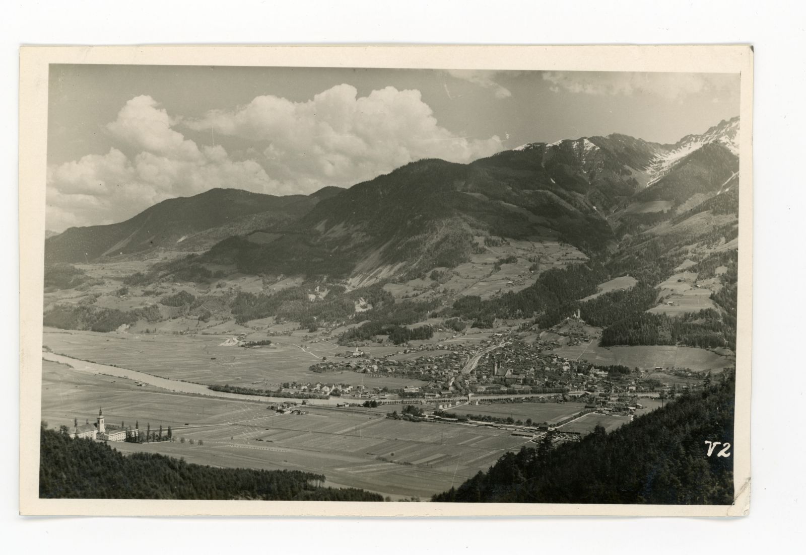 Blick auf das unverbaute Inntal mit Schwaz