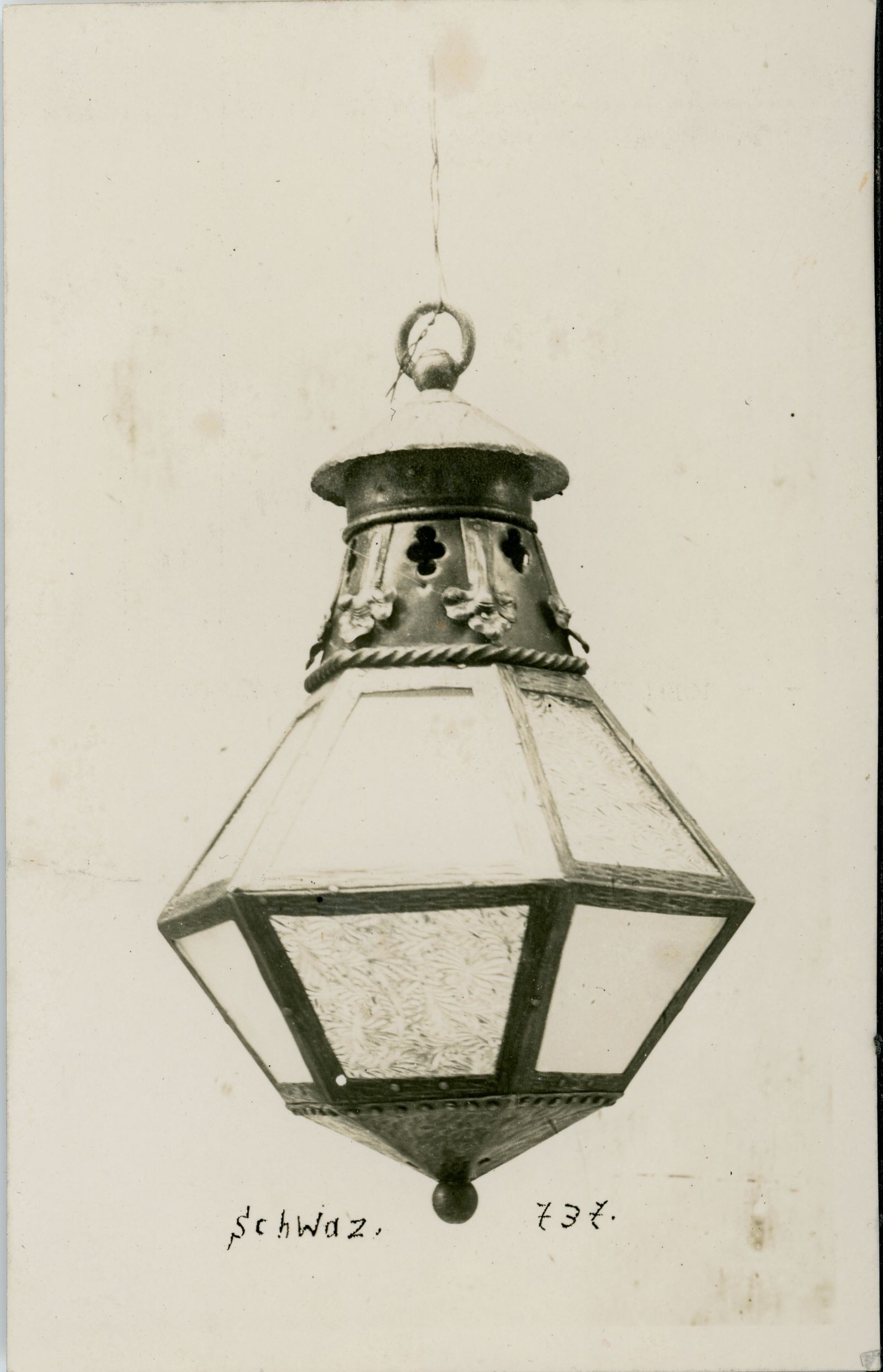 Lampe von L. Keck, in Rodelhütte