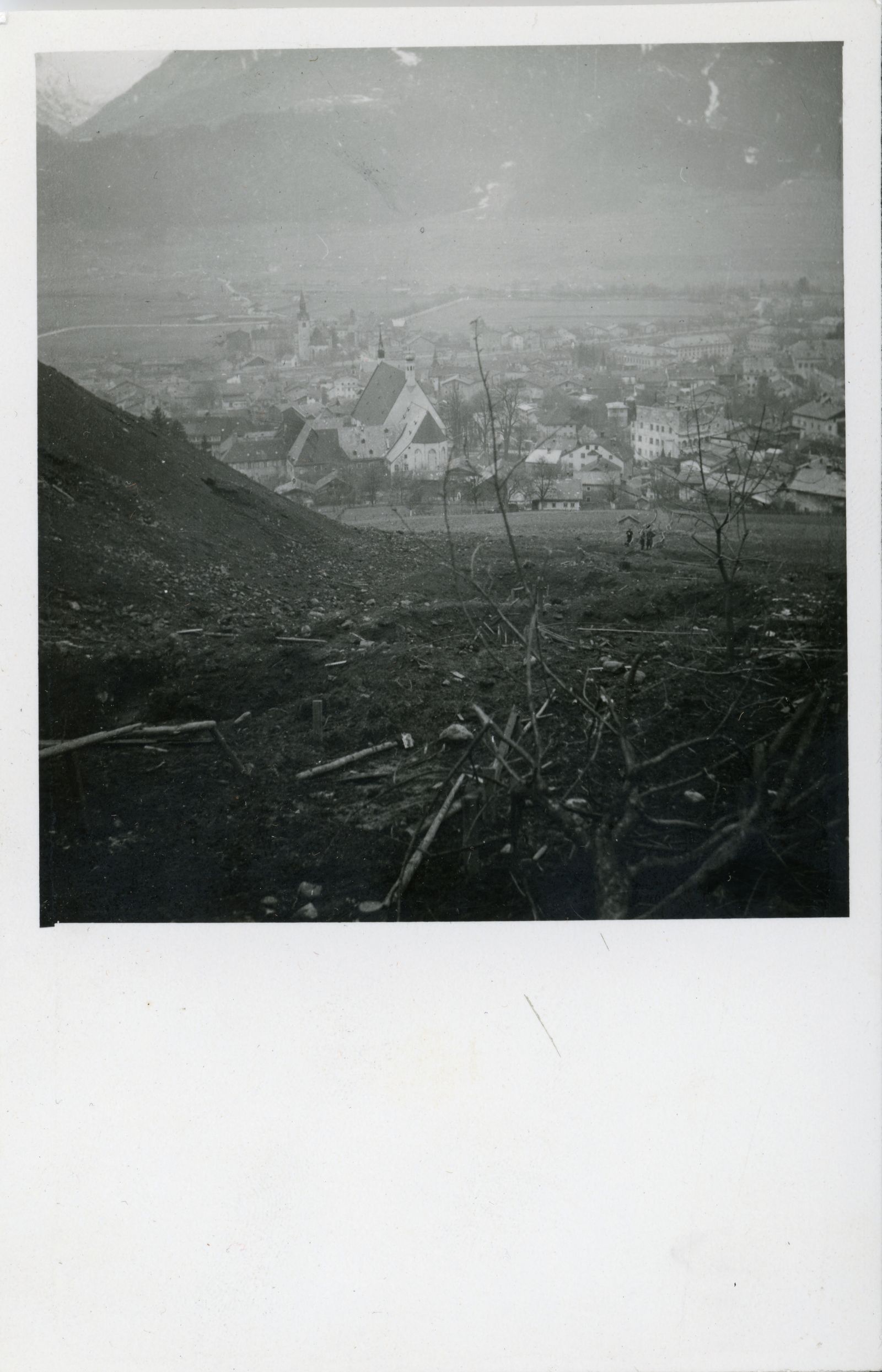 19.12.1943, Bombenschäden hinter Frranziskanerkirche