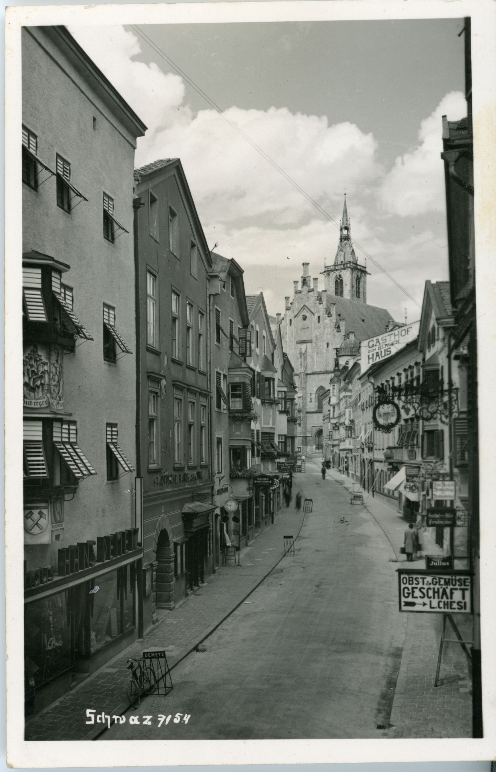 Franz Josef Straße, Pfarrkirche