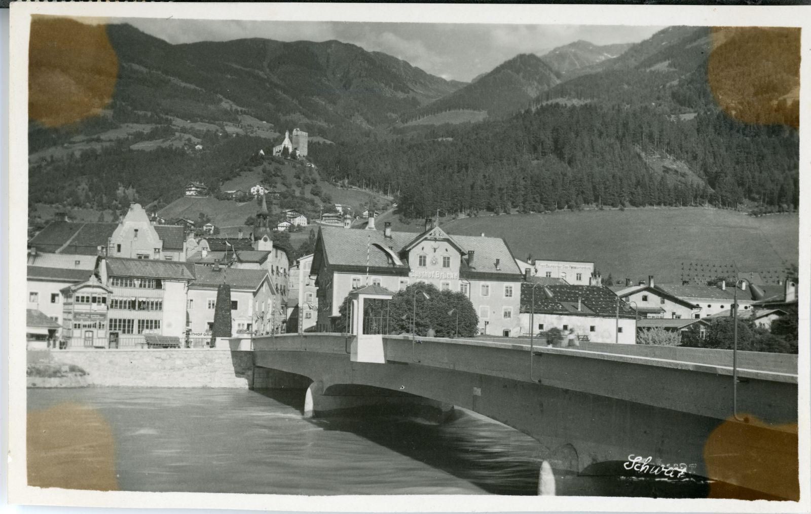 Steinbrücke, Blick auf Freundsberg