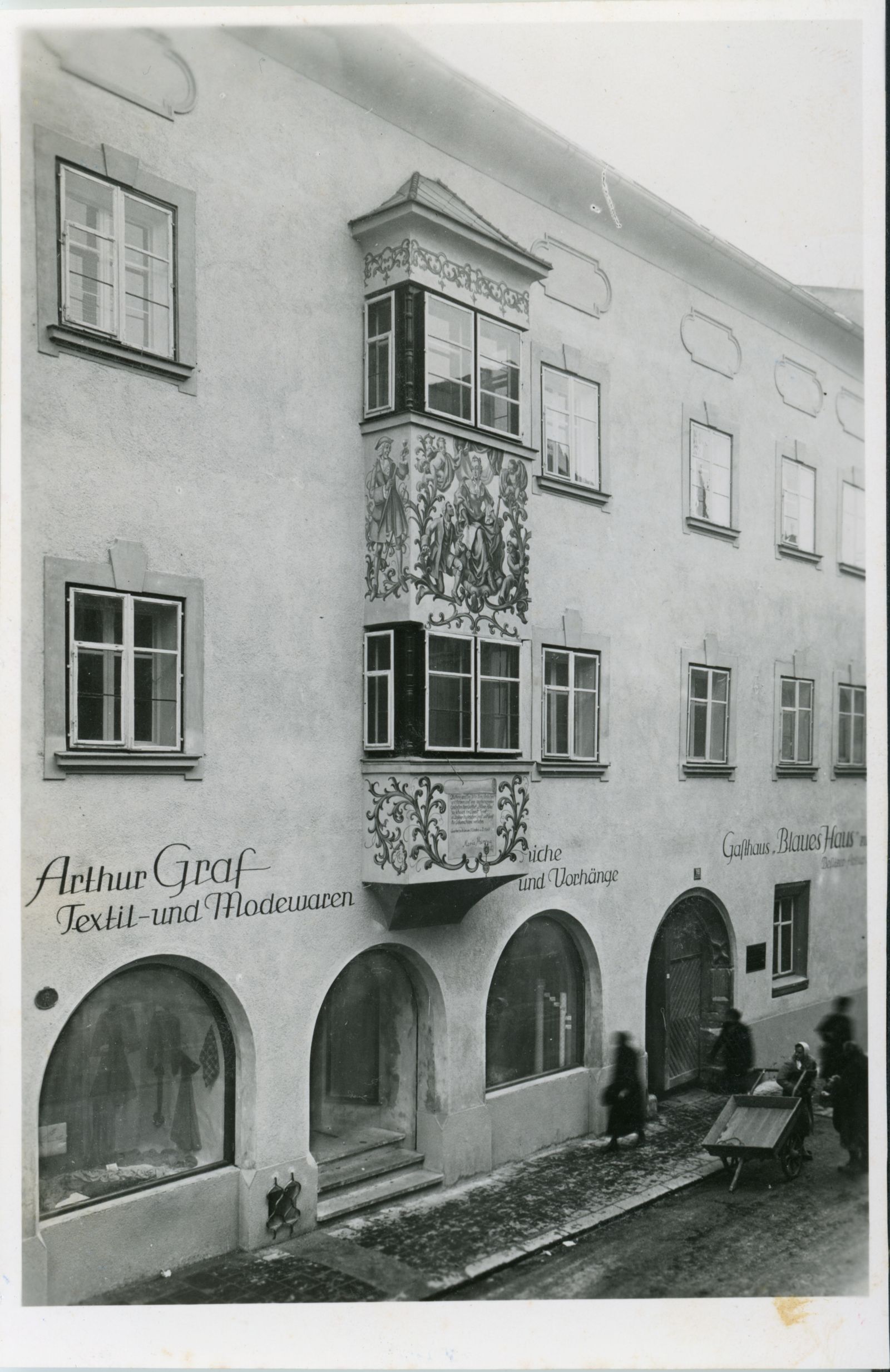 Blaues Haus, Geschäft Arthur Graf